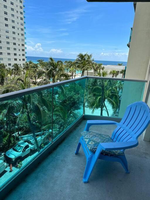 Amazing Apartment On The Beach Hollywood Exterior photo